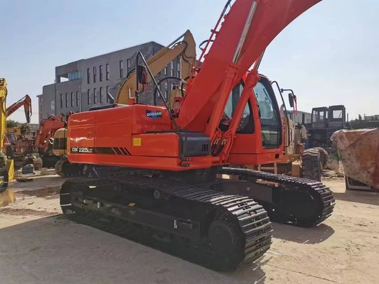 韓国のオリジナル 中古ミニ掘削機 ドーサンDX225LC 中古ドーサン掘削機