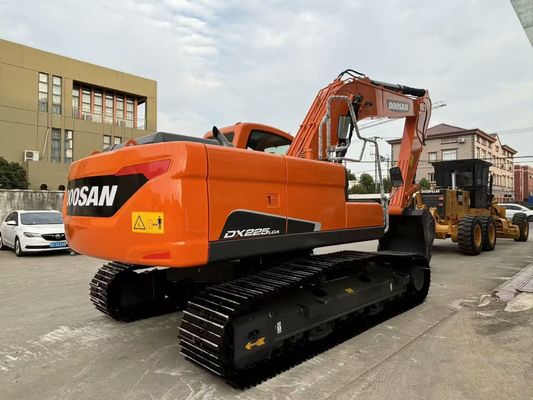 韓国 オリジナル Doosan DX225LCA 中古 掘削機 機械 クローラータイプ