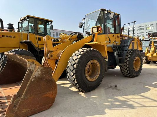 中古 コマツー WA380 6 輪 積載機 積載容量が高いコンパクト