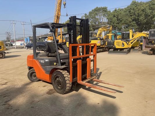 5トンのトヨタ 7FD50 中古フォークリフト 操作が簡単 中古フォークリフト