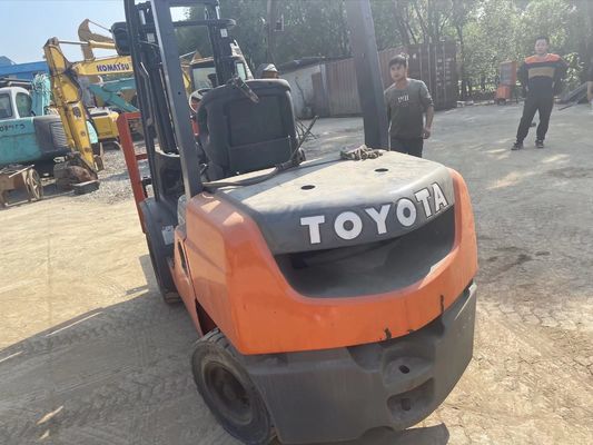 5トンのトヨタ 7FD50 中古フォークリフト 操作が簡単 中古フォークリフト