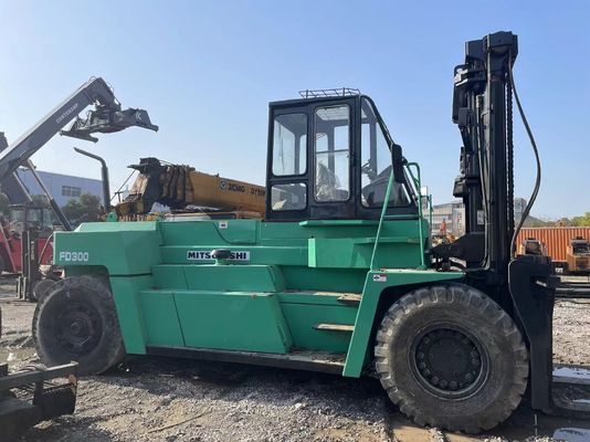 三?? F300 中古フォークリフト 中古 30トンのフォークリフト 高容量