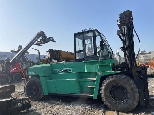 三?? F300 中古フォークリフト 中古 30トンのフォークリフト 高容量