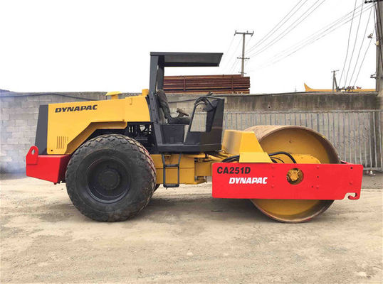 CA251D 振動式スムーズドラム 強力なパワーを持つダイナパックローラーを使用
