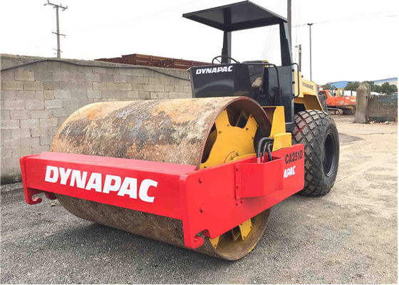 CA251D 振動式スムーズドラム 強力なパワーを持つダイナパックローラーを使用