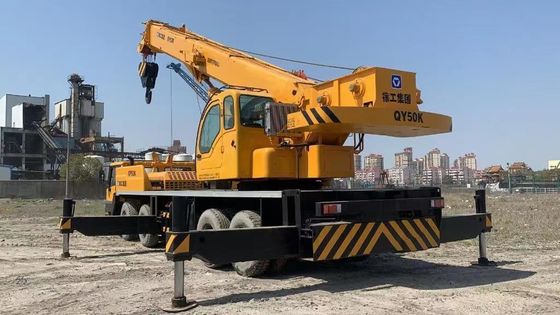XCMG QY50K-II 50トンの古車 クレーン 高容量古車ブームトラック