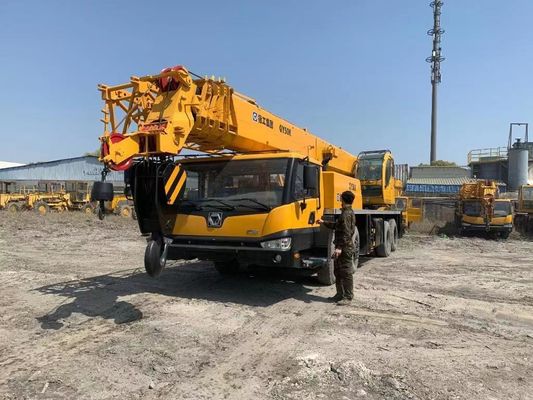 XCMG QY50K-II 50トンの古車 クレーン 高容量古車ブームトラック